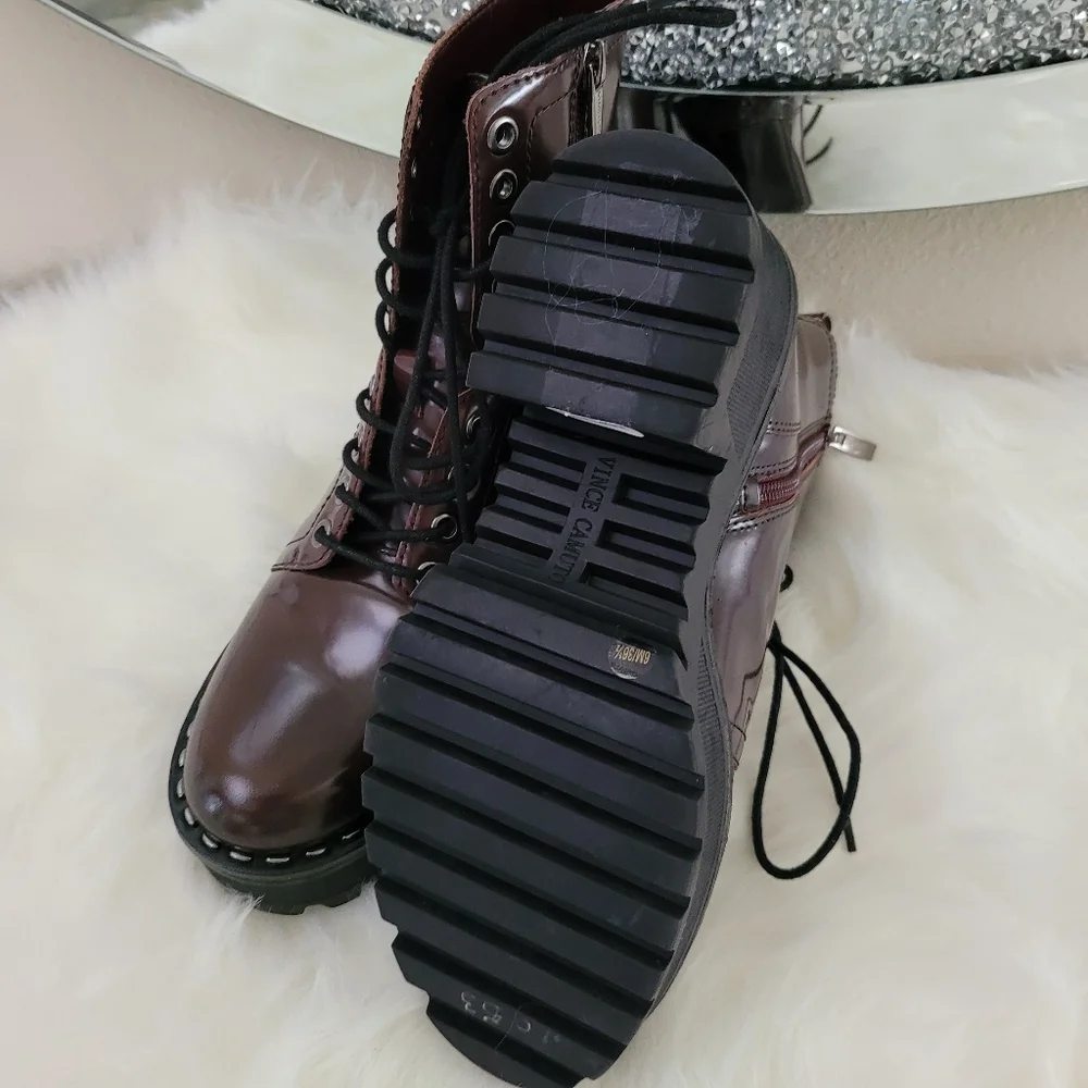 Boots - Picture 2 of 5